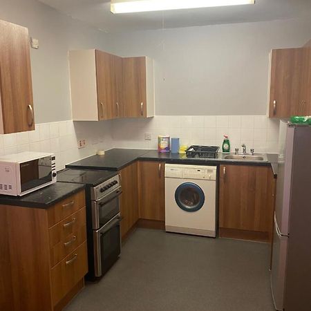 Spacious Neat Penthouse Apartment With Great View In London Eksteriør bilde